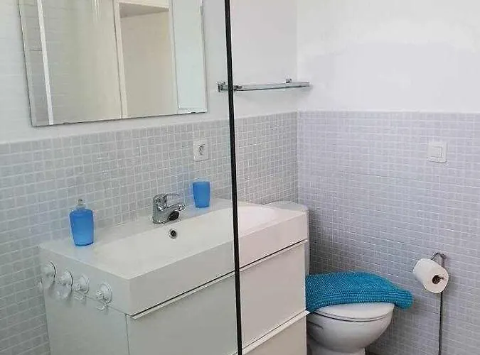 Apartment ** El Postigo ** De Fariones